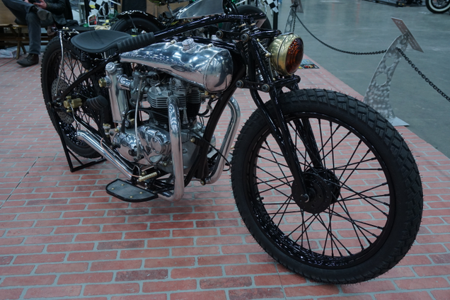 I don’t know if this is steampunk or dieselpunk, but I know I want.